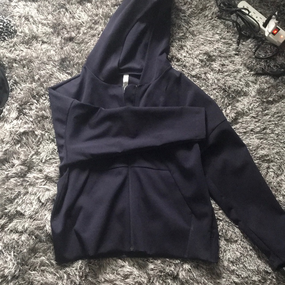 lululemon jacket